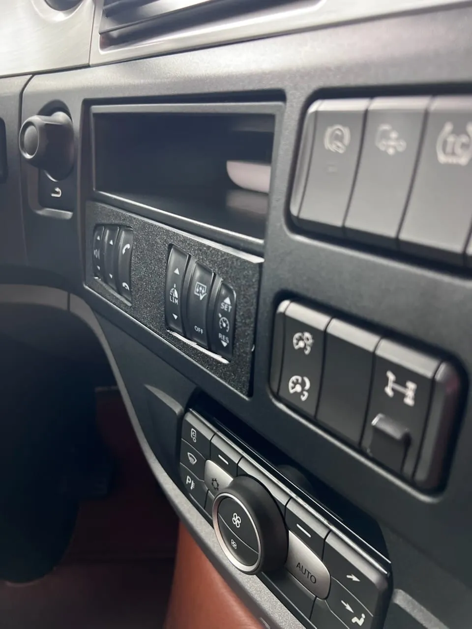 FIGURINE DAF 106 XF E6 Bedieneinheit Schalterpanel