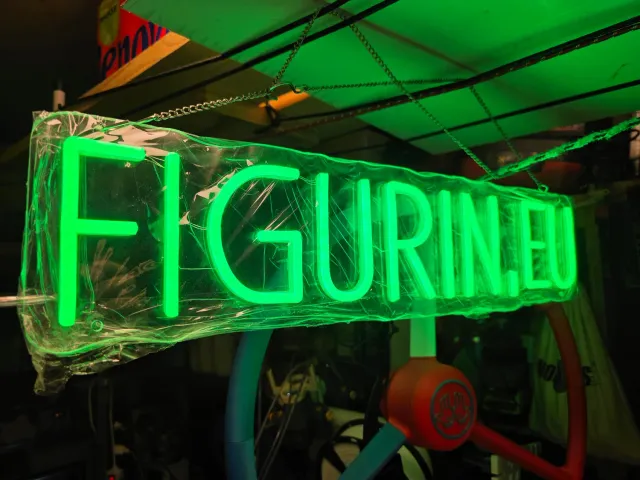 FIGURINE Logo lumineux 10 lettres LED-RGB-Leuchtschild, personalisiert