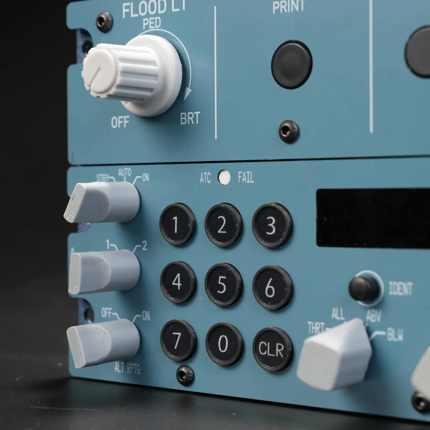 Rowsfire A113 A320 ATC- und Cockpit-Lichtpanel 1:1