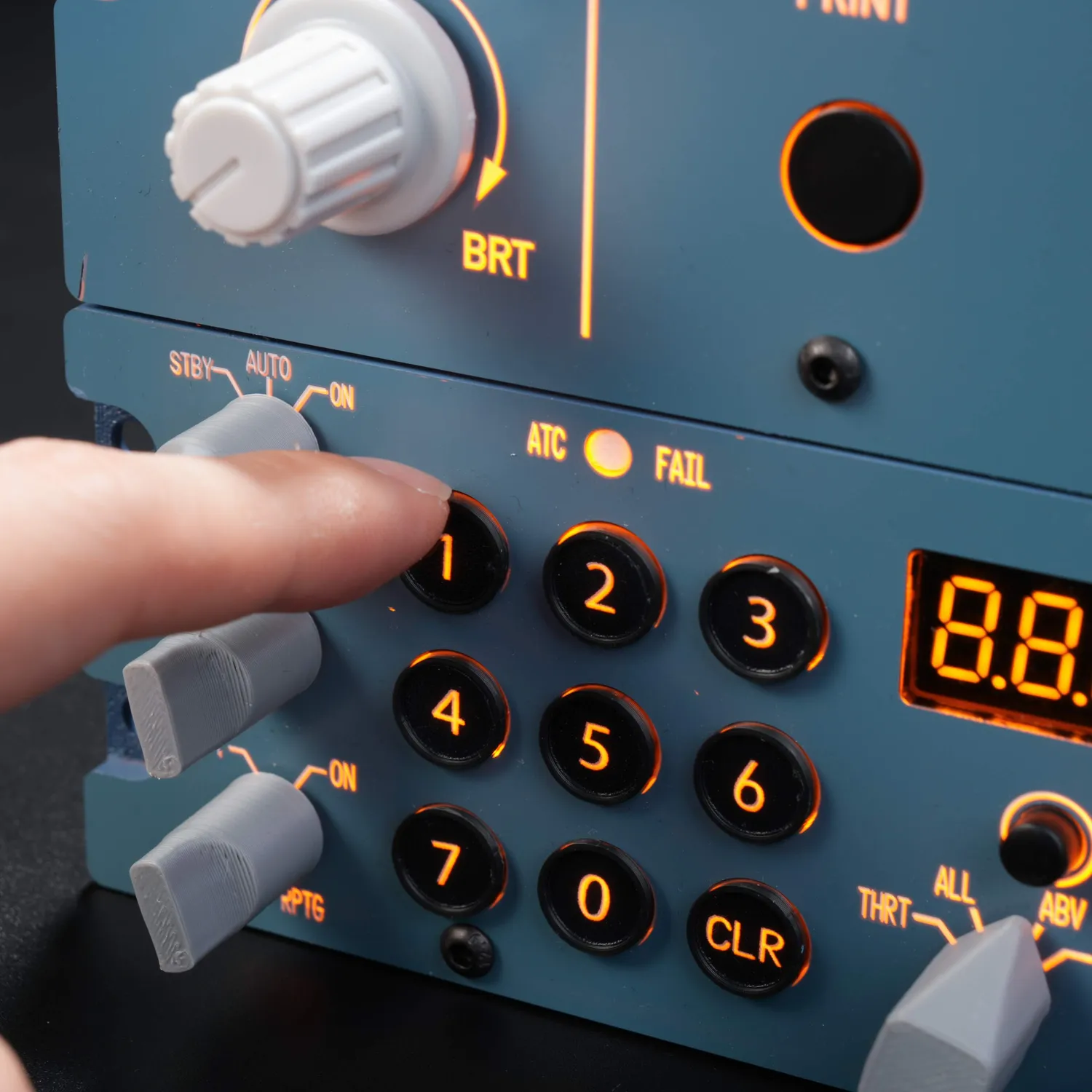 Rowsfire A113 A320 ATC- und Cockpit-Lichtpanel 1:1